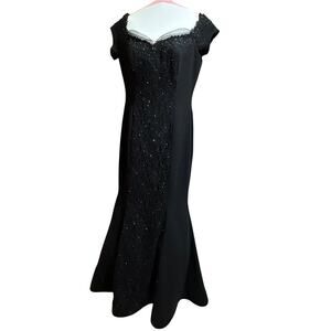 Unbranded Black Beaded Gown - Size Small - Formal - Black Tie